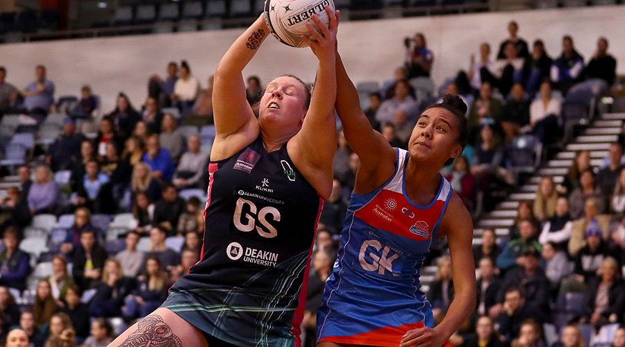 Victorian Fury shooter Emma Ryde in action during the Australian Netball League final