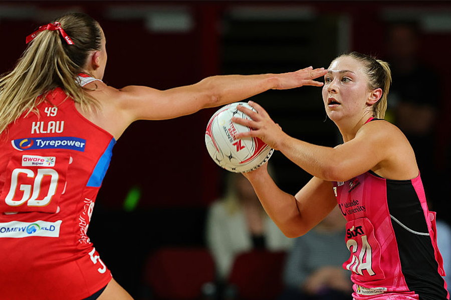 Sarah Klau and Georgie Horjus