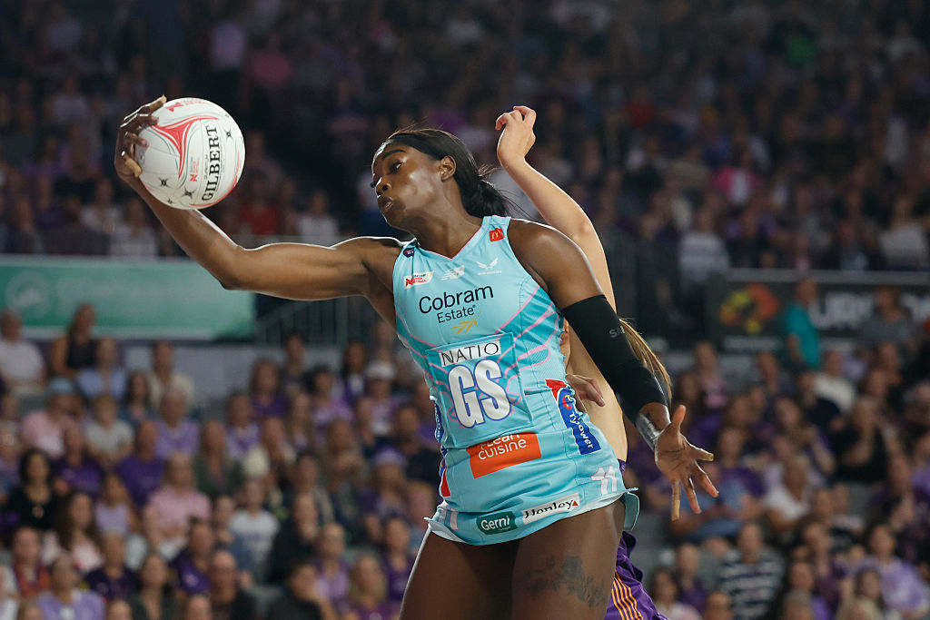 Mavericks clinch close encounter - netball.com.au