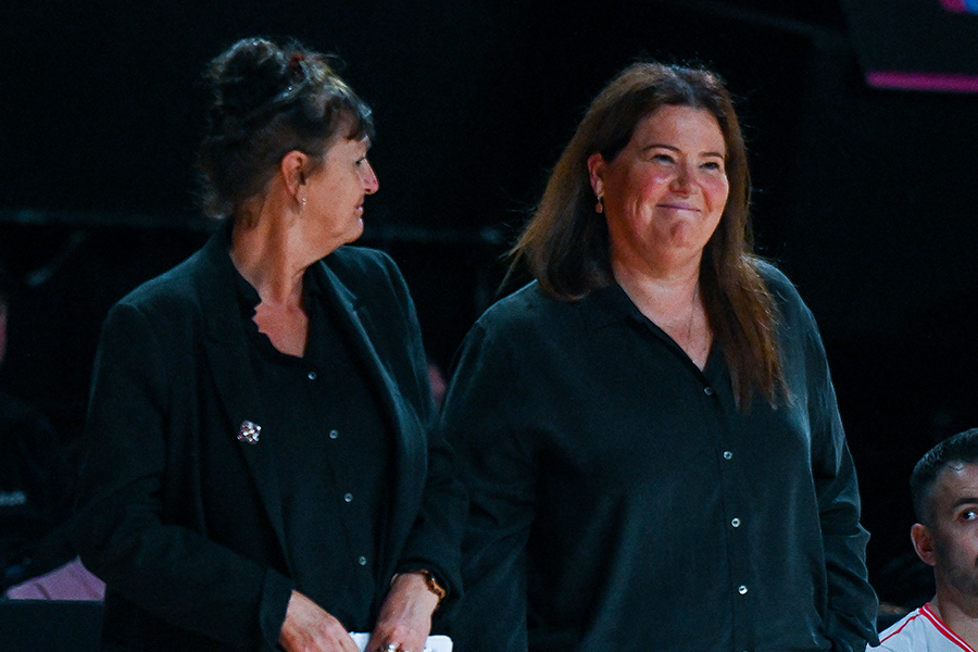 Cathy Fellows and Tania Obst